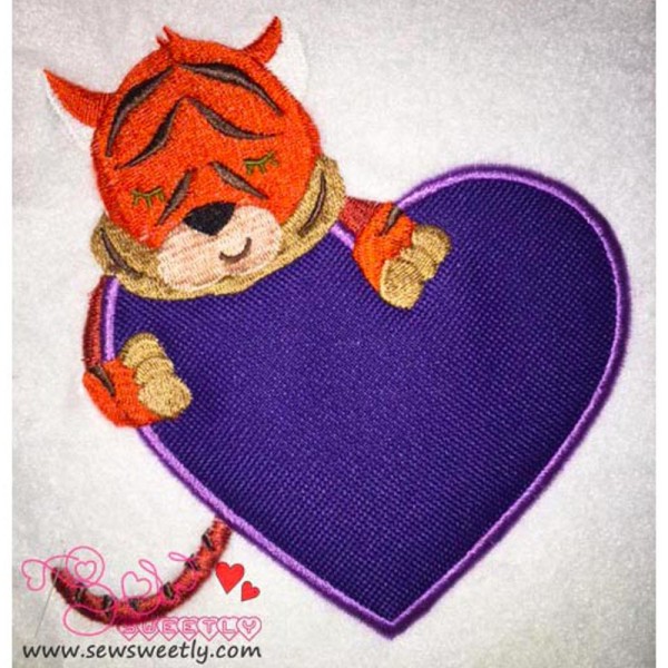 Safari Valentine-8 Applique Design Pattern-1